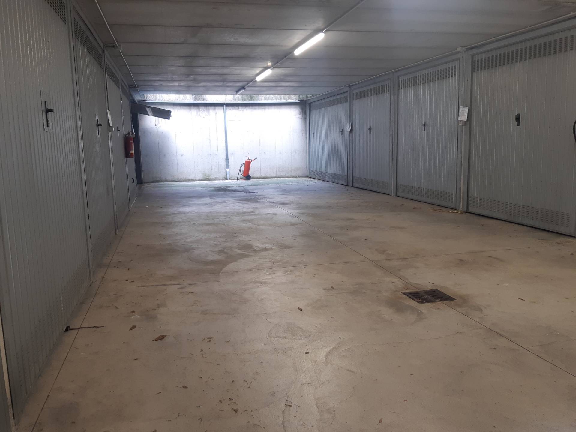 Box in vendita a Vimercate, Oreno