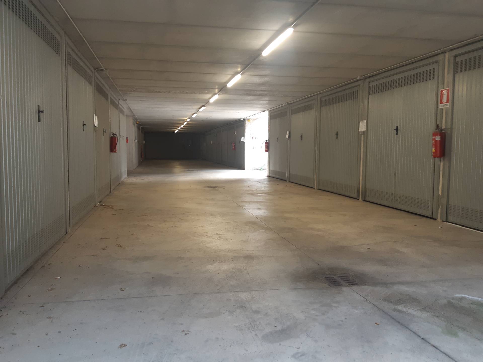 Box in vendita a Vimercate, Oreno