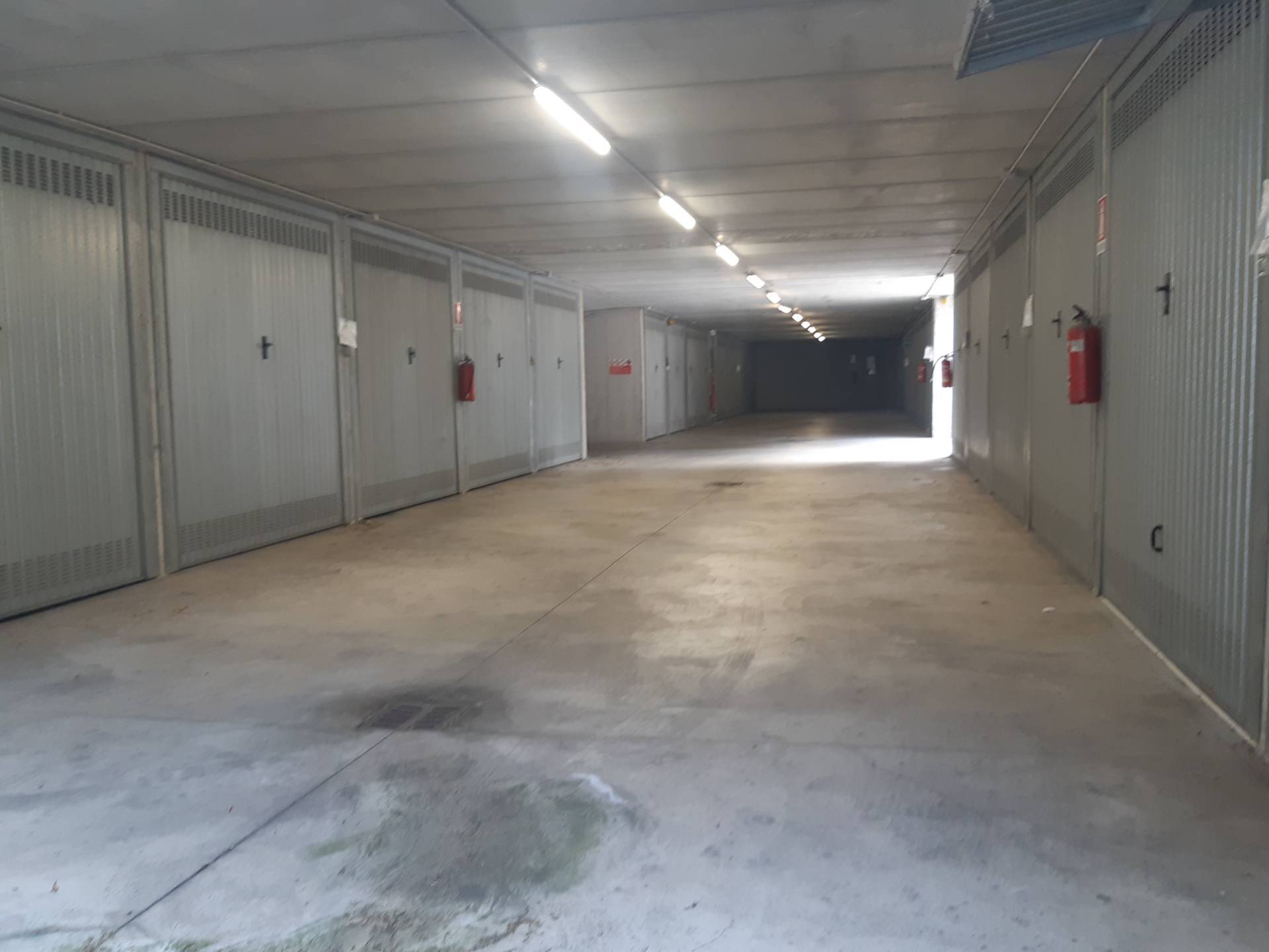 Box in vendita a Vimercate, Oreno