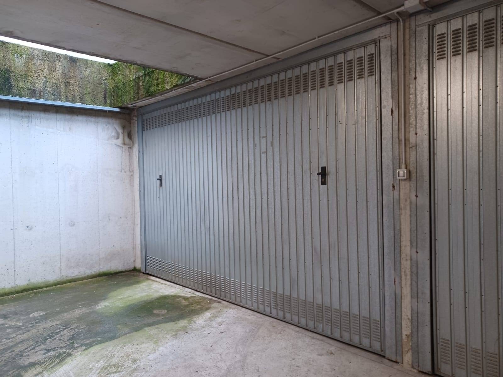 Box in vendita a Vimercate, Oreno