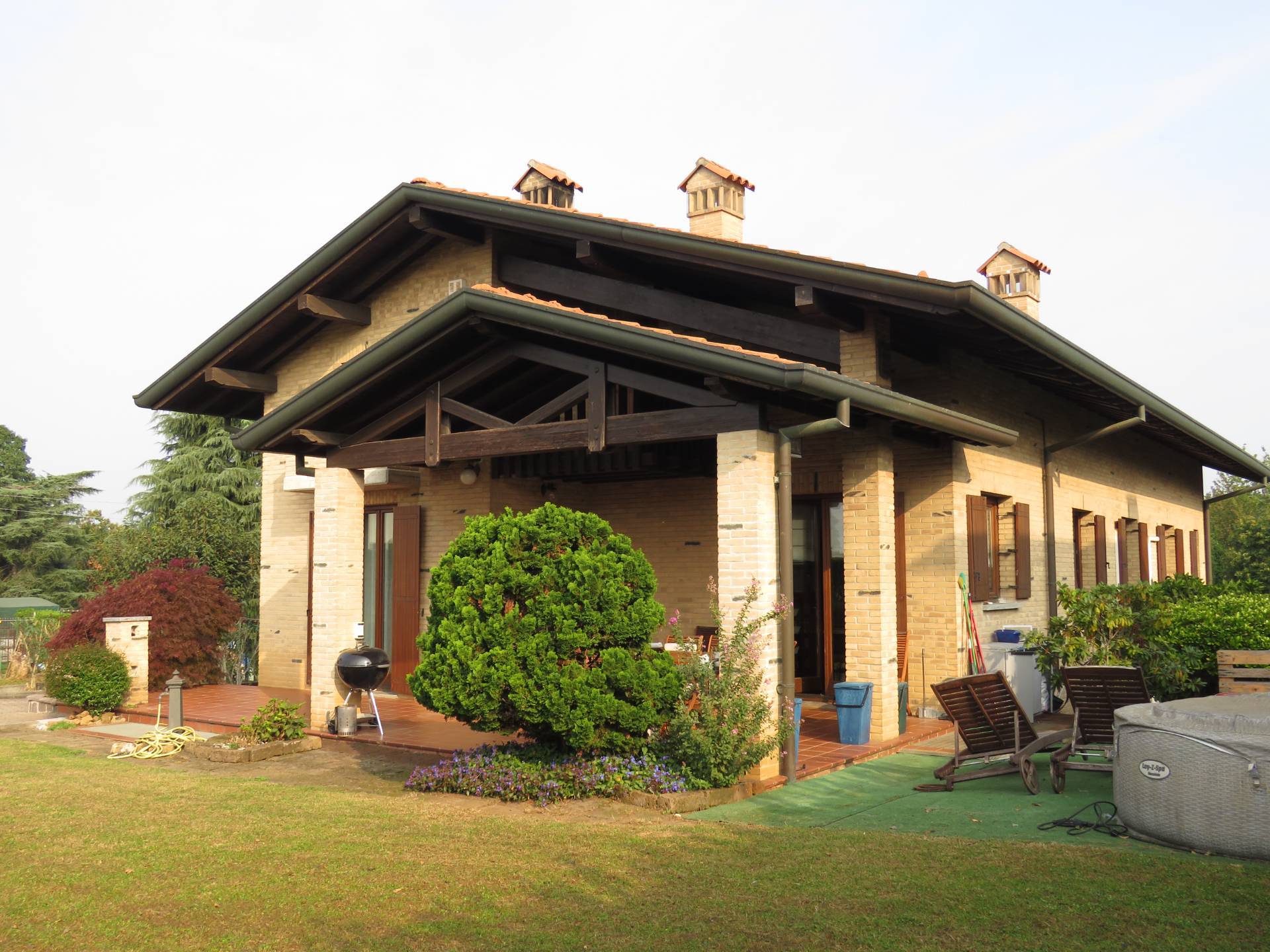 Villa in vendita a Besana in Brianza, Calo'