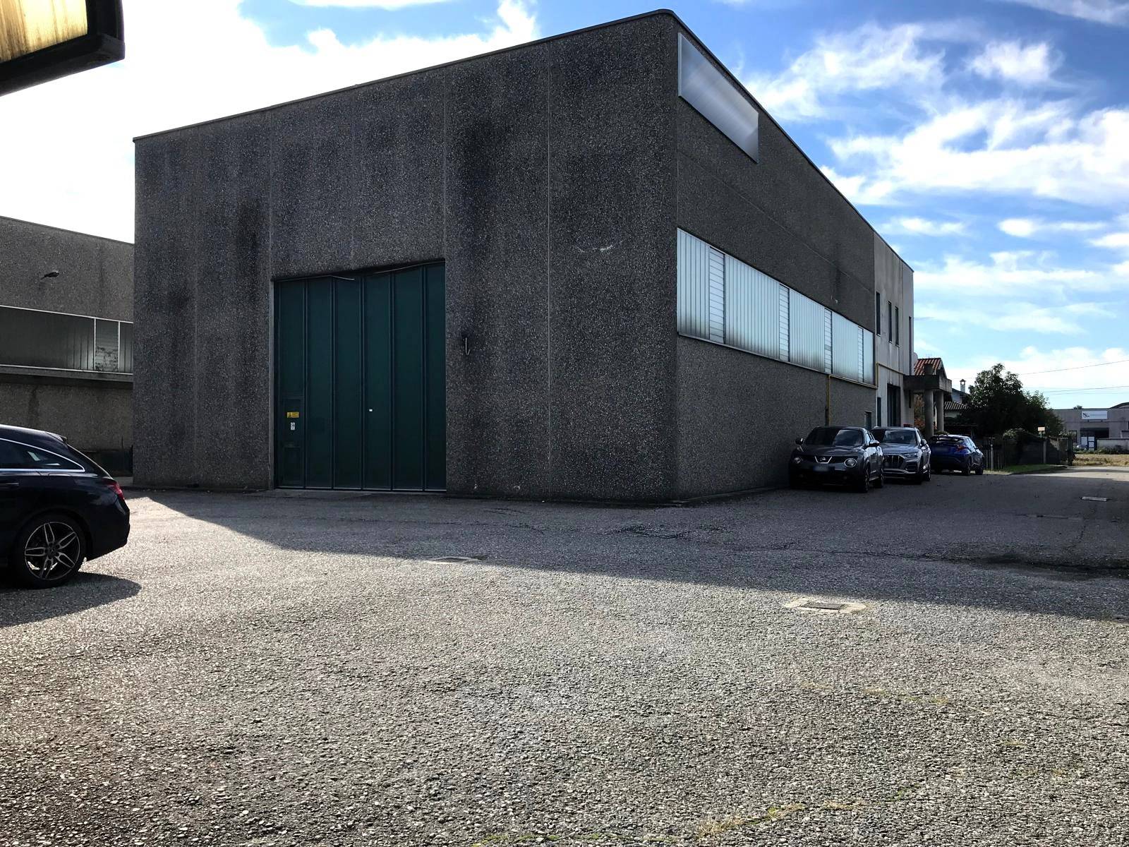 Capannone in vendita a Verderio