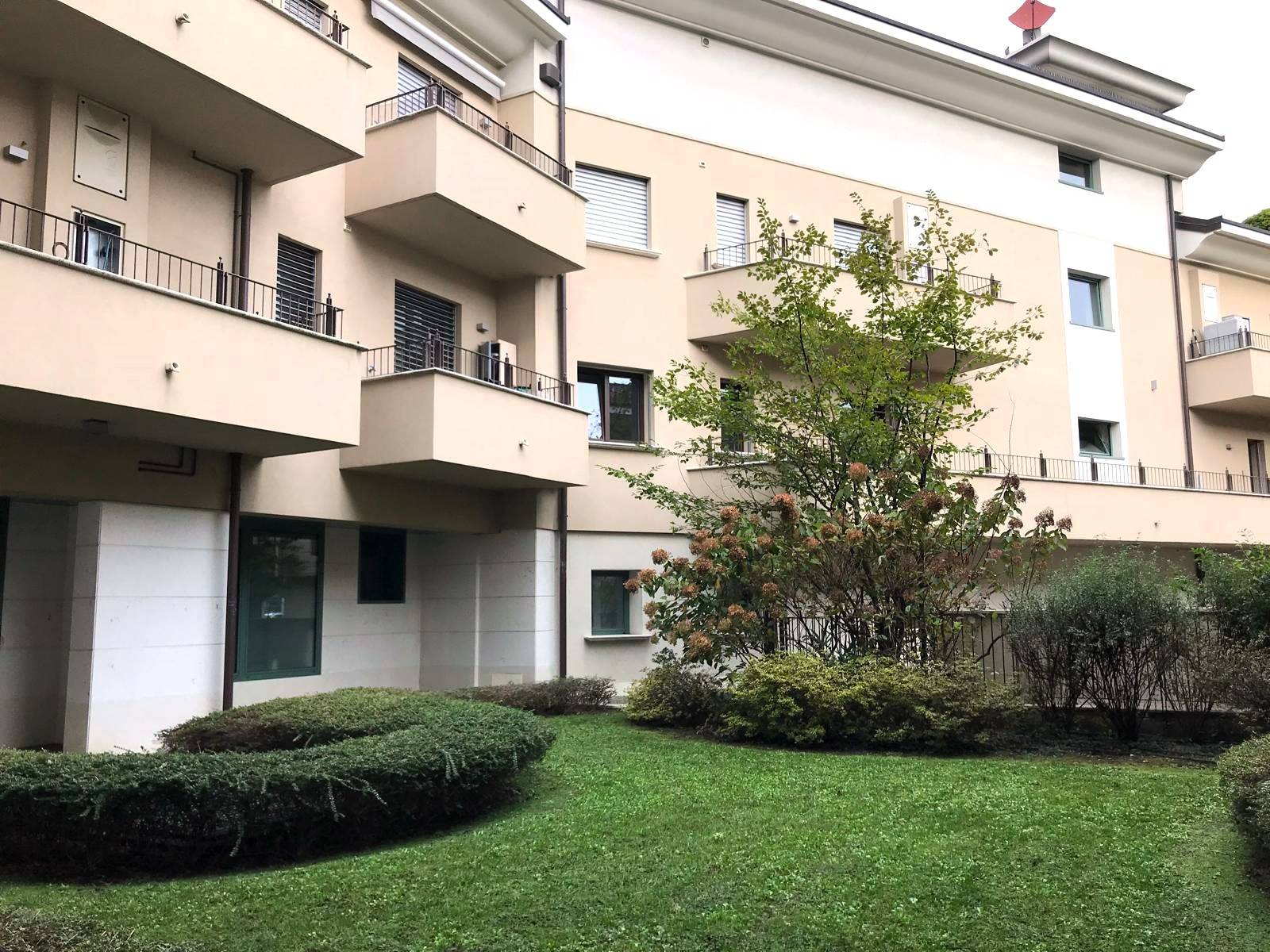 Ufficio in vendita a Giussano