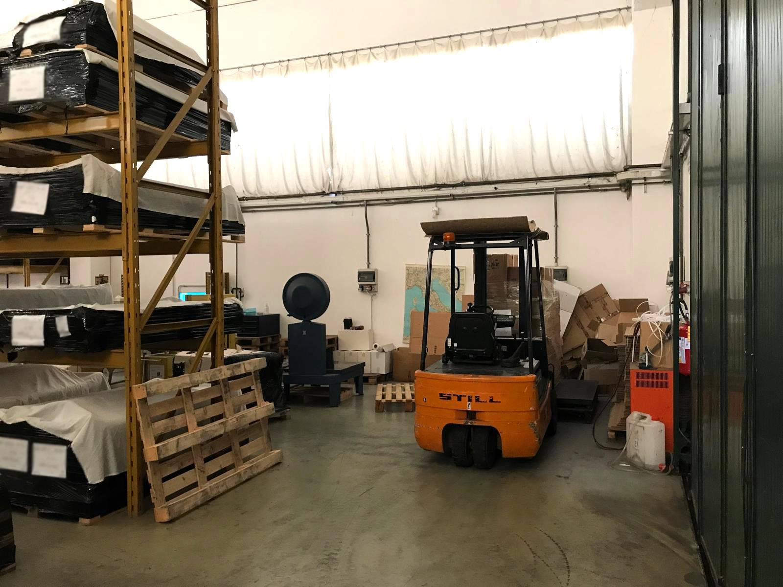 Capannone in vendita a Bernareggio