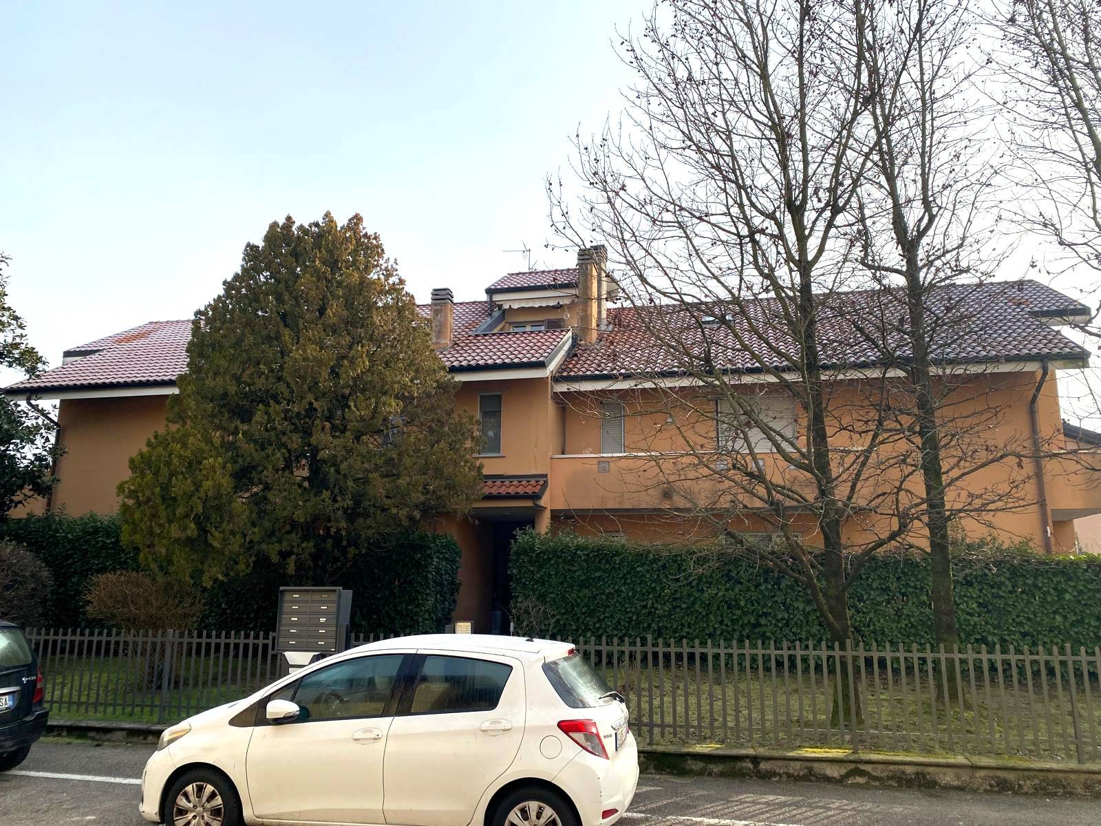 Appartamento in vendita a Arcore, Bernate