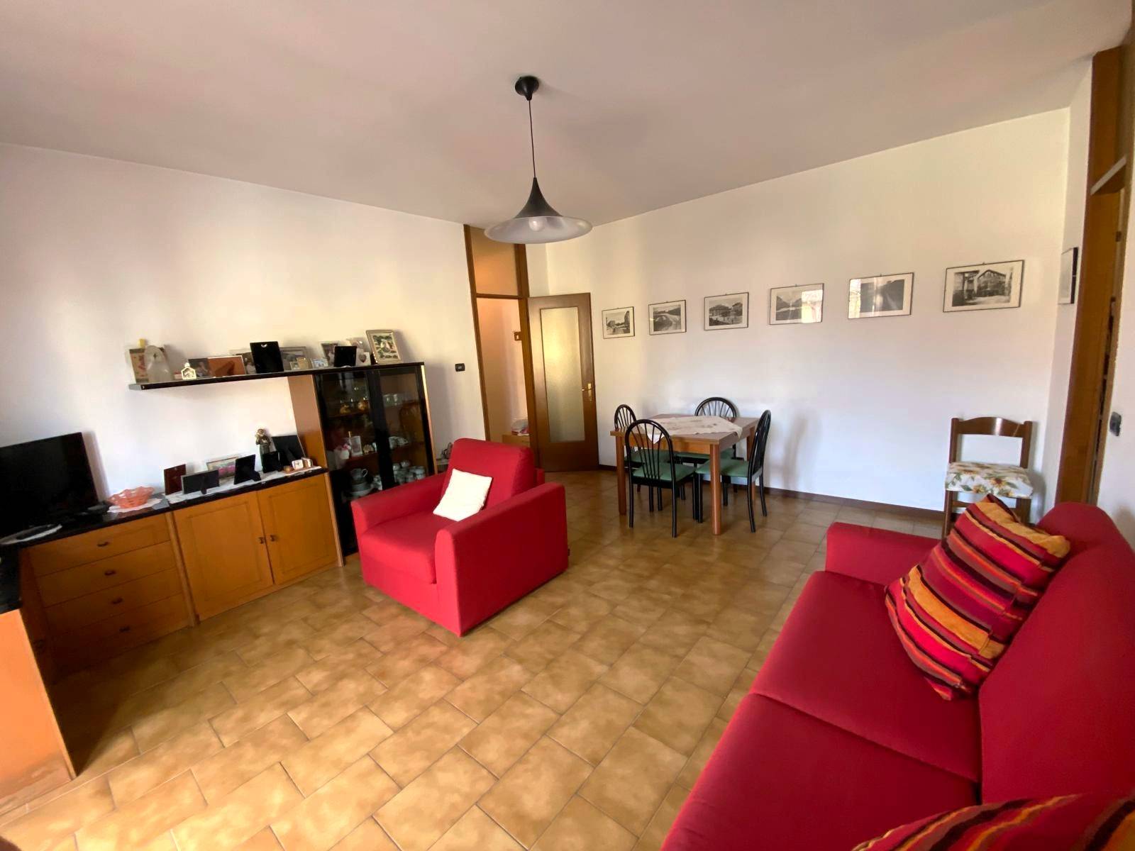 Appartamento in vendita a Arcore, Bernate