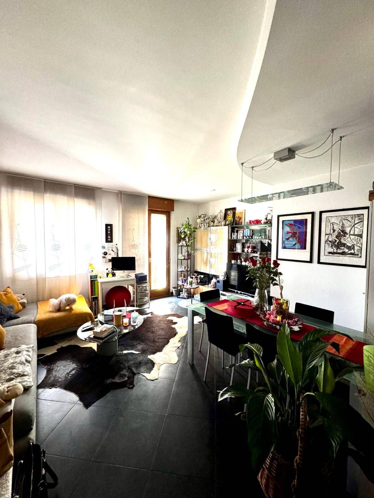 Appartamento in vendita a Villasanta