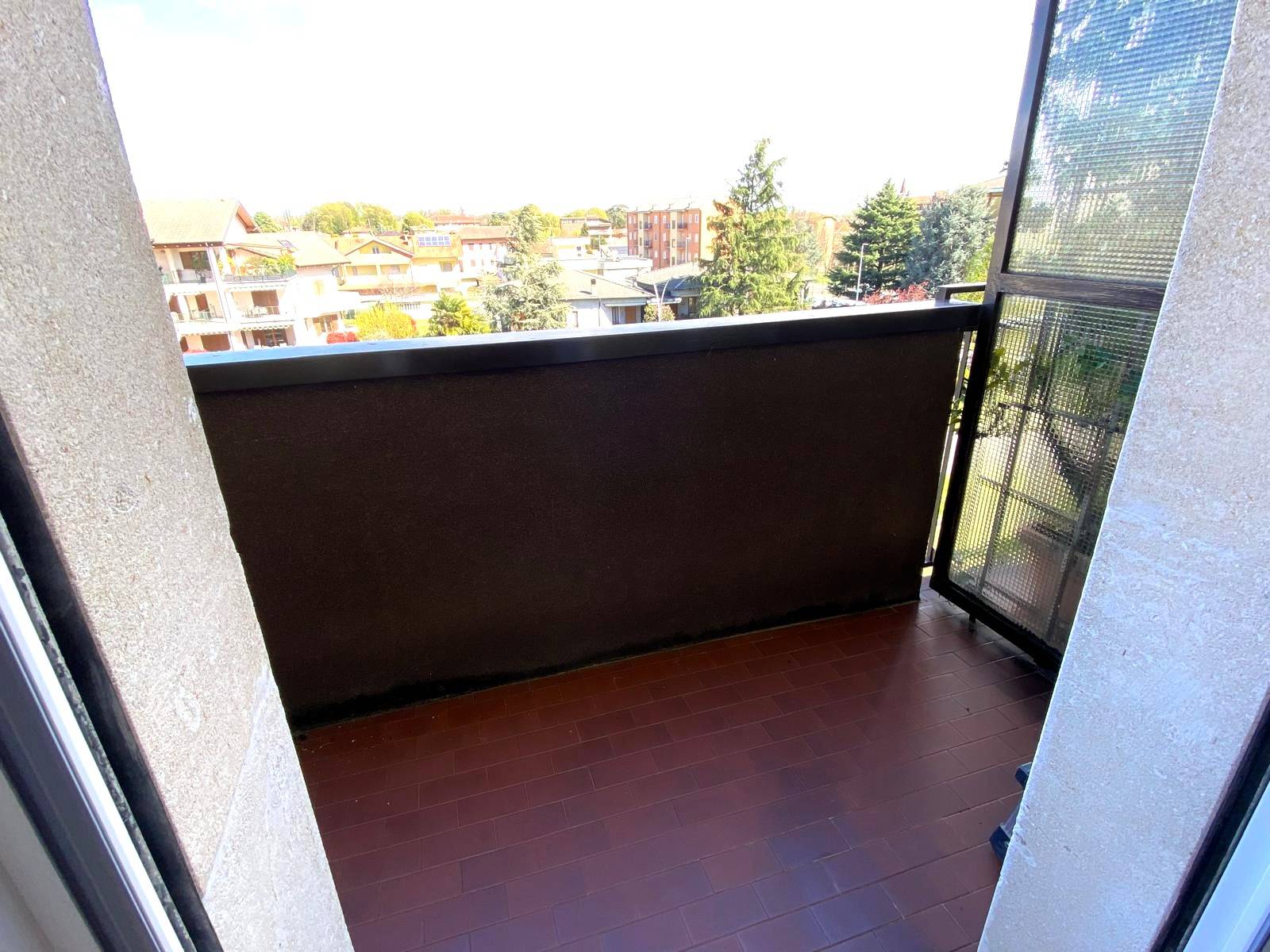 Appartamento in vendita a Usmate Velate, Velate