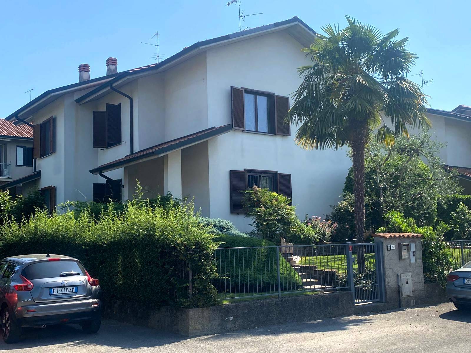 Villa bifamiliare in vendita a Bernareggio