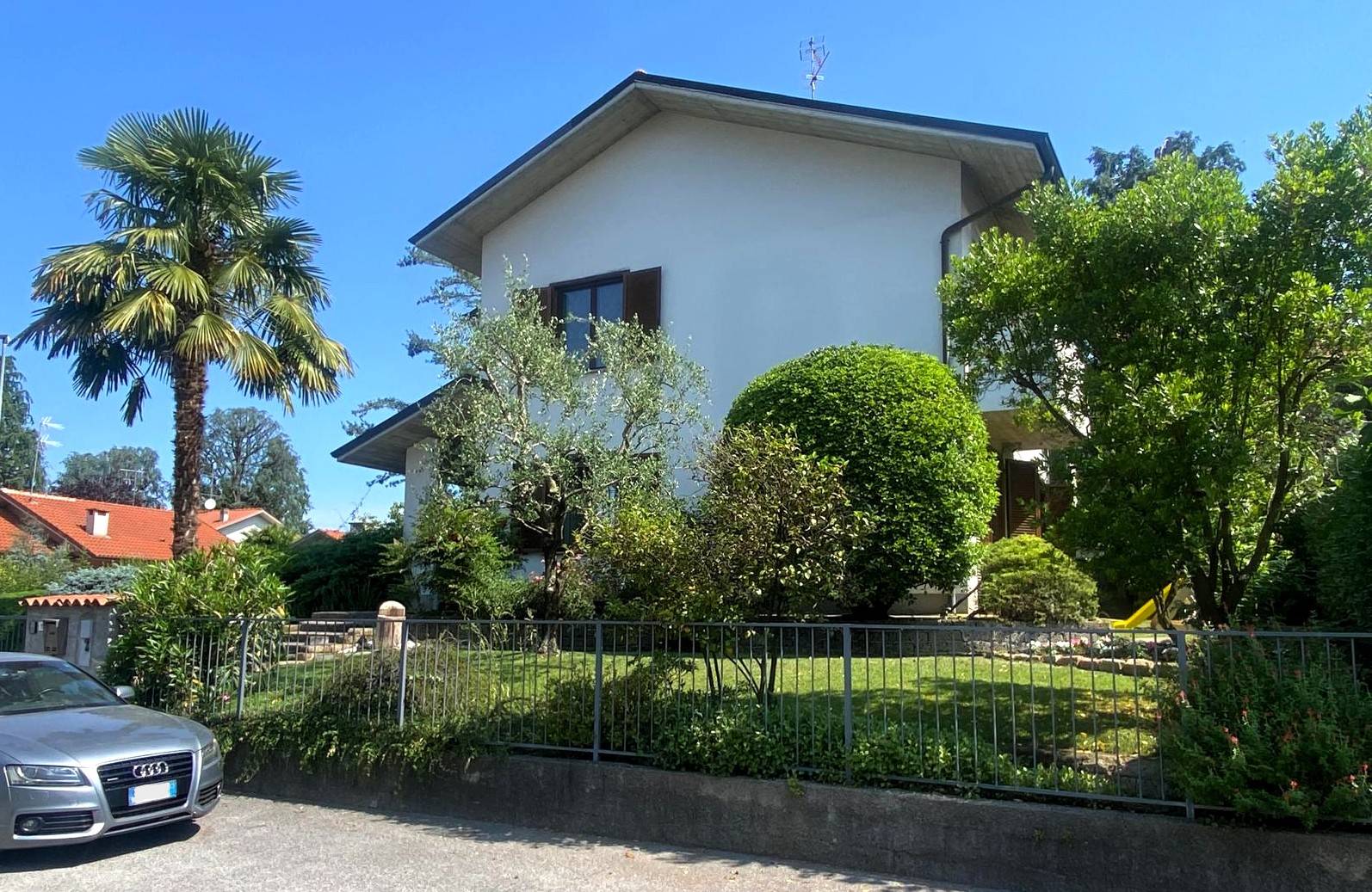 Villa bifamiliare in vendita a Bernareggio