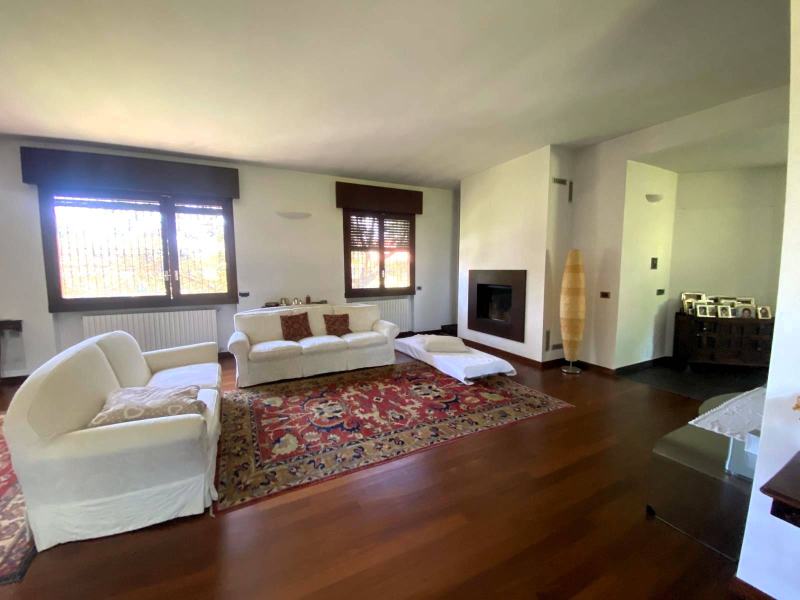 Villa unifamiliare in vendita a Lesmo