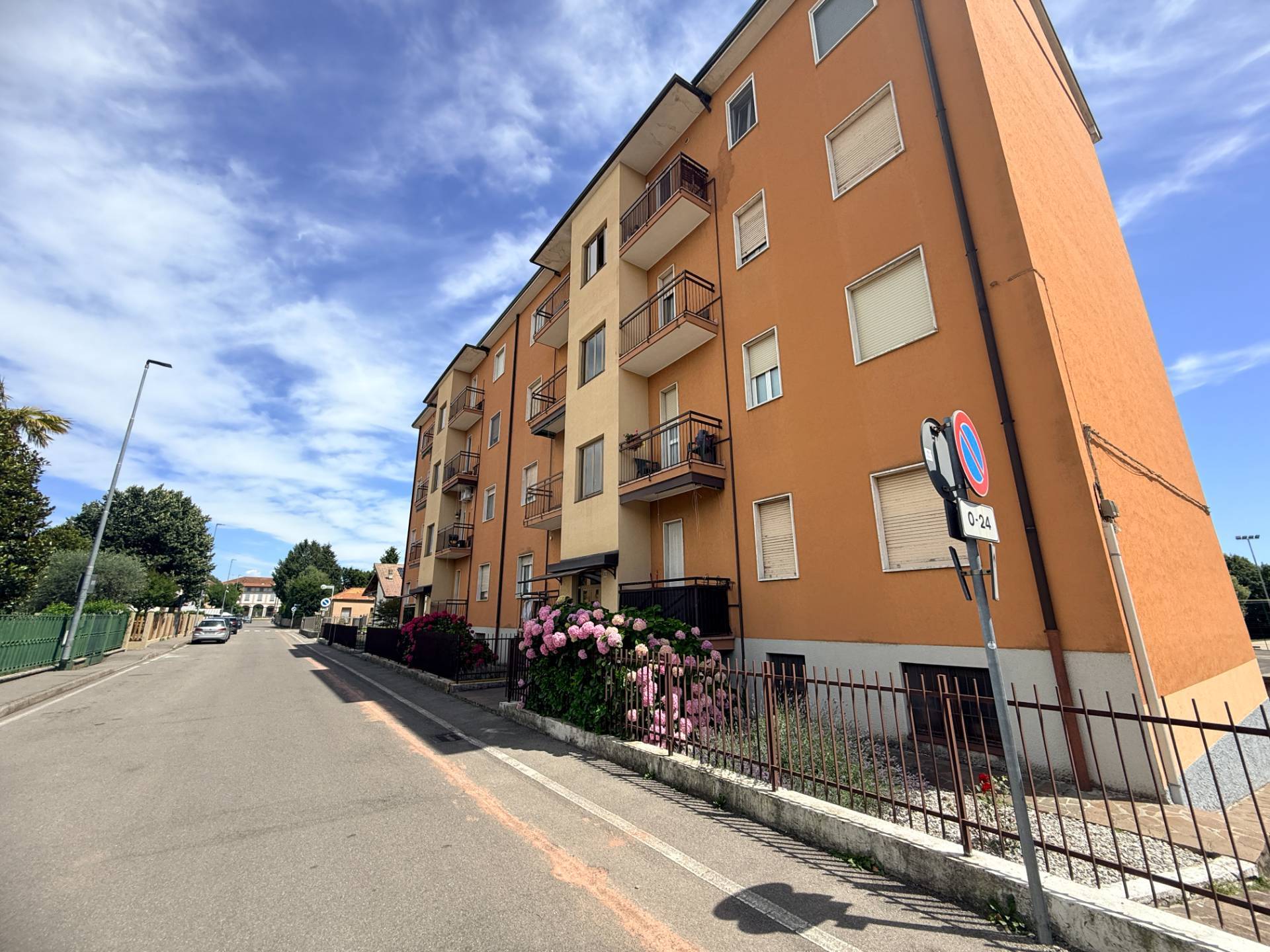 Appartamento in vendita a Usmate Velate, Velate
