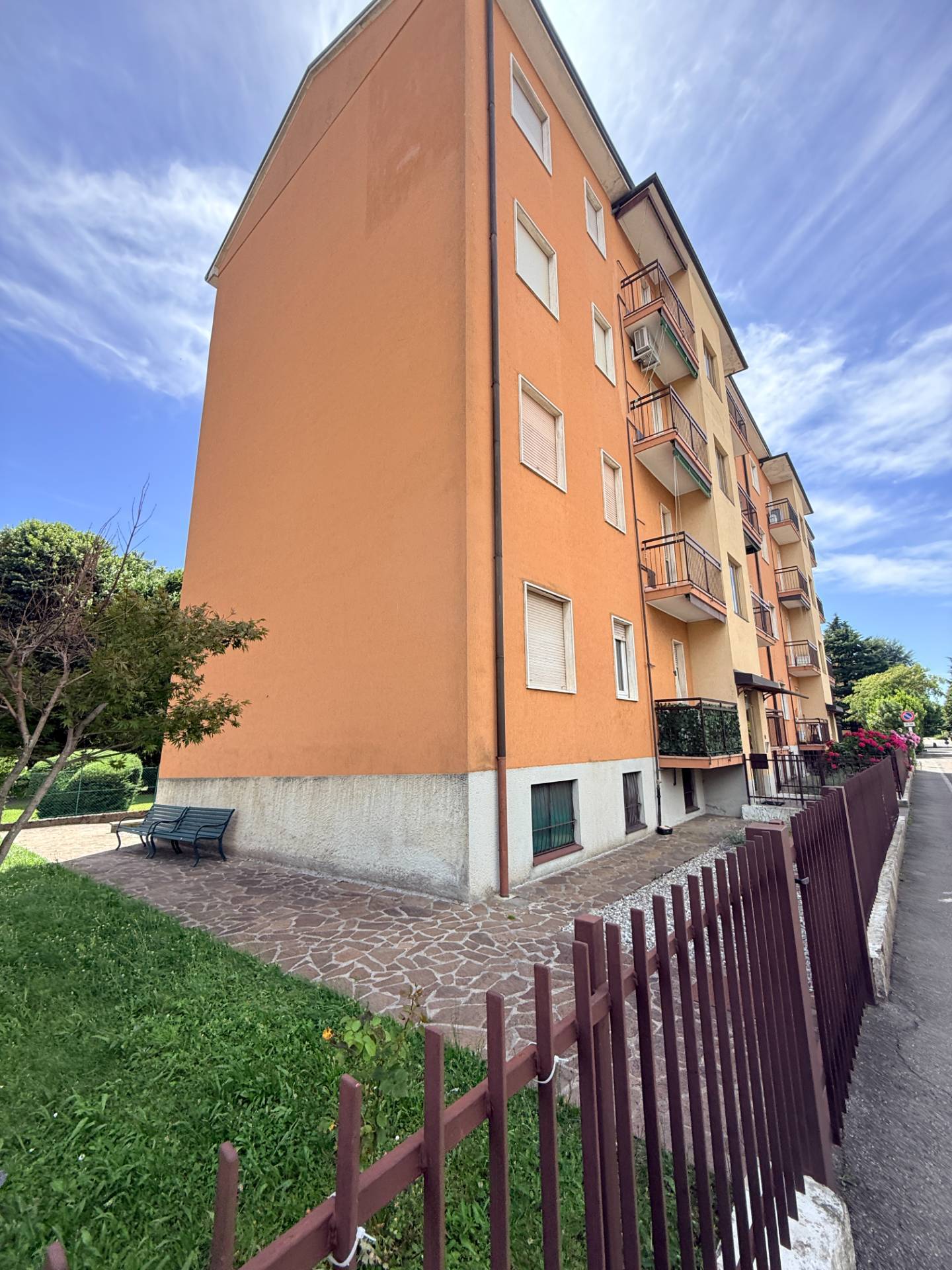 Appartamento in vendita a Usmate Velate, Velate