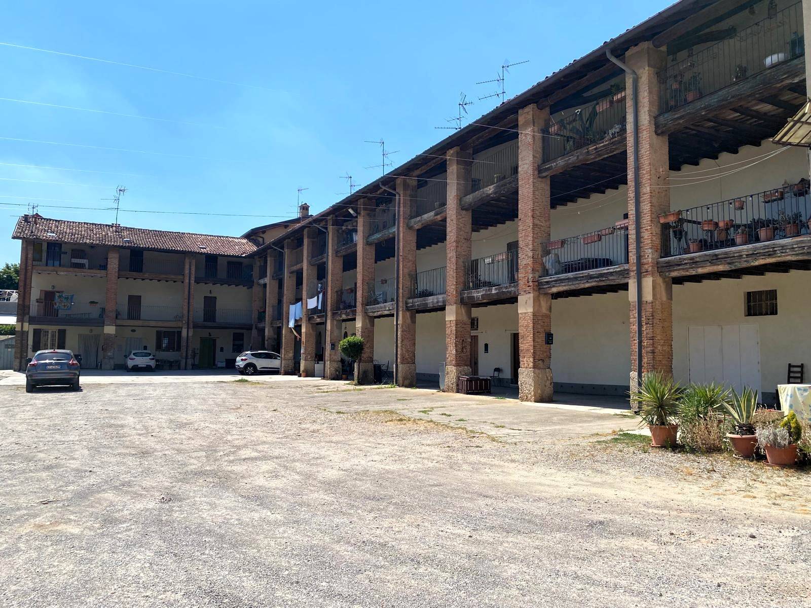 Appartamento in vendita a Camparada