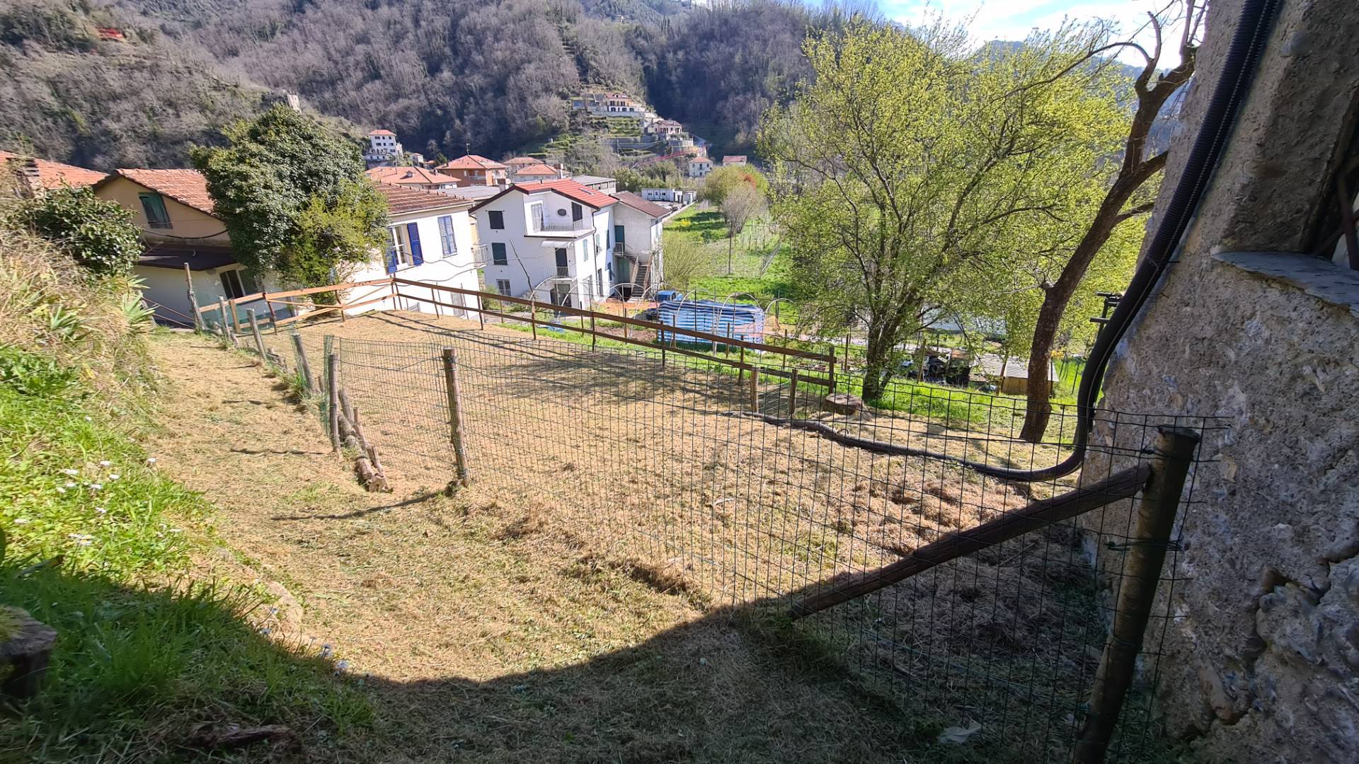 Rustico in vendita a San Colombano Certenoli