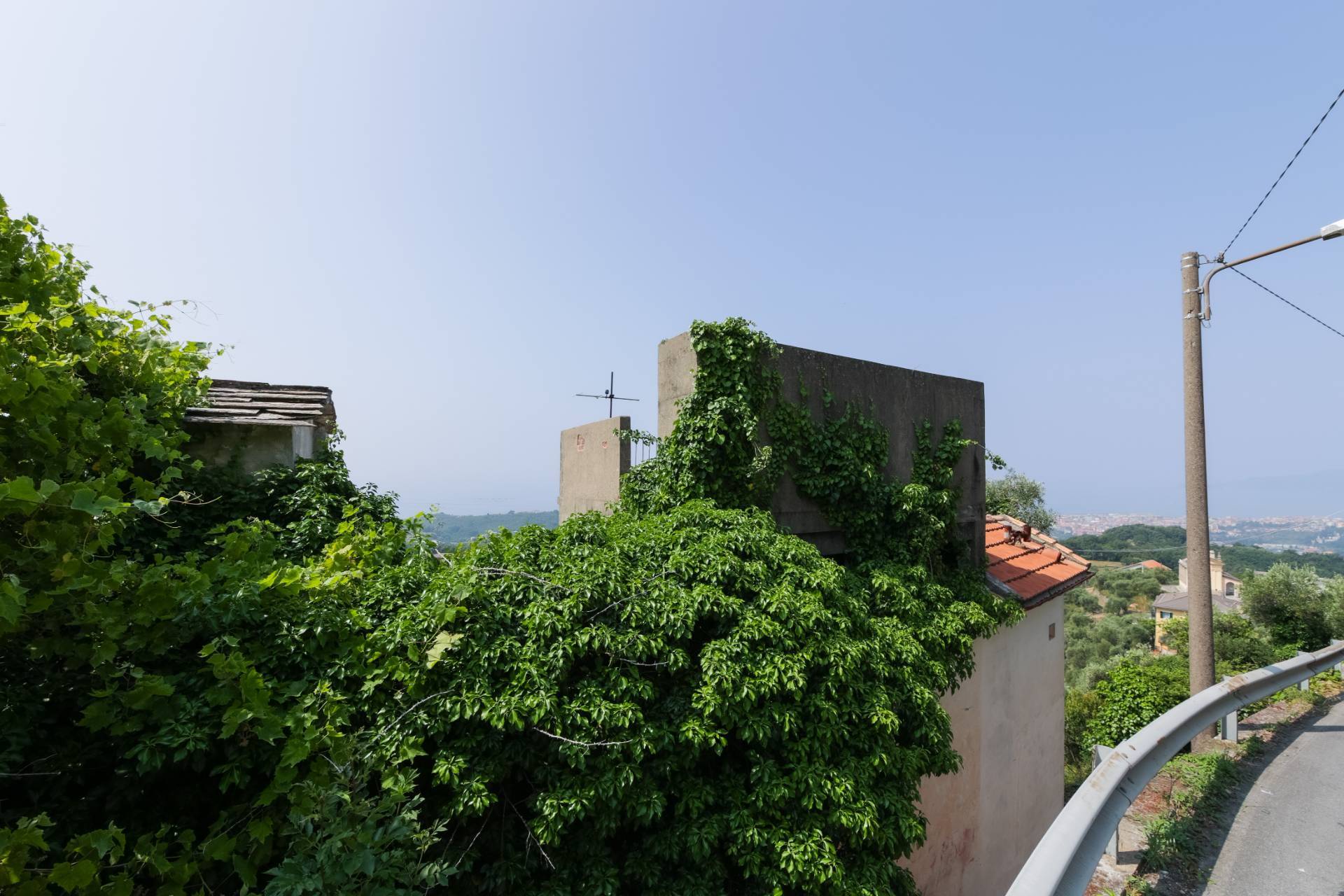 VILLA BIFAMILIARE in vendita a Cogorno