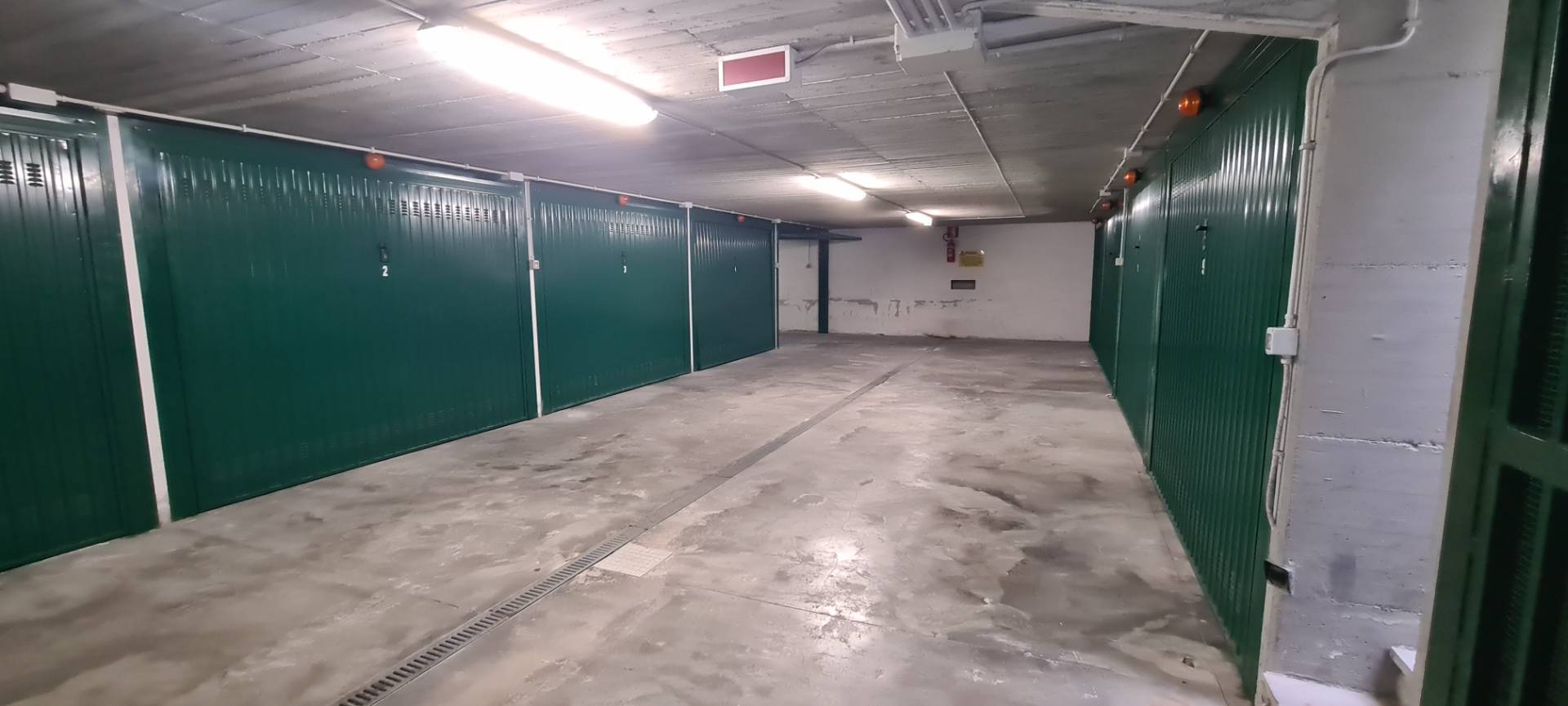Box o garage in vendita a Chiavari