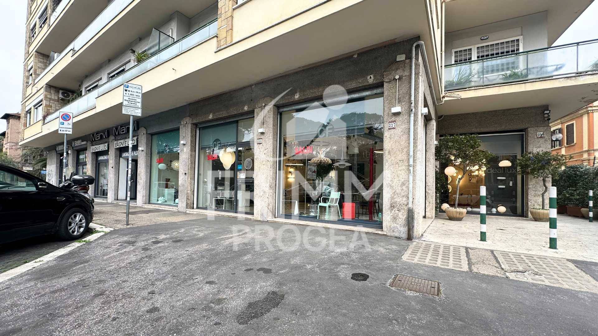 Locale commerciale in vendita, Roma trieste