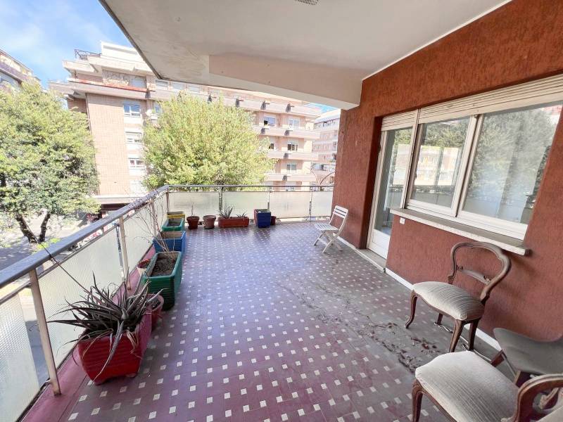 Appartamento con terrazzo, Roma baldo degli ubaldi