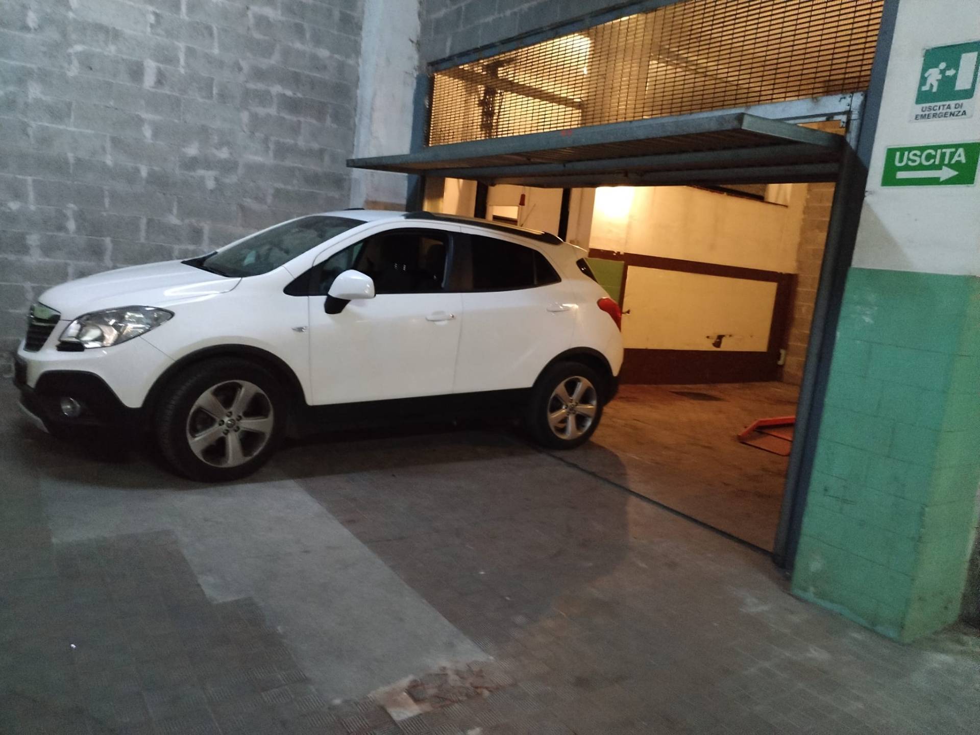 Box o garage in vendita a Roma, Cipro