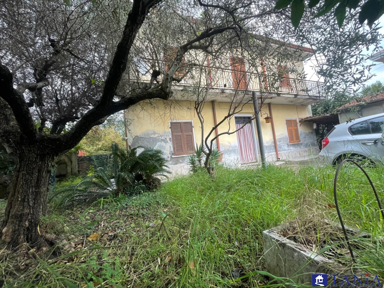 Casa indipendente in vendita a Carrara