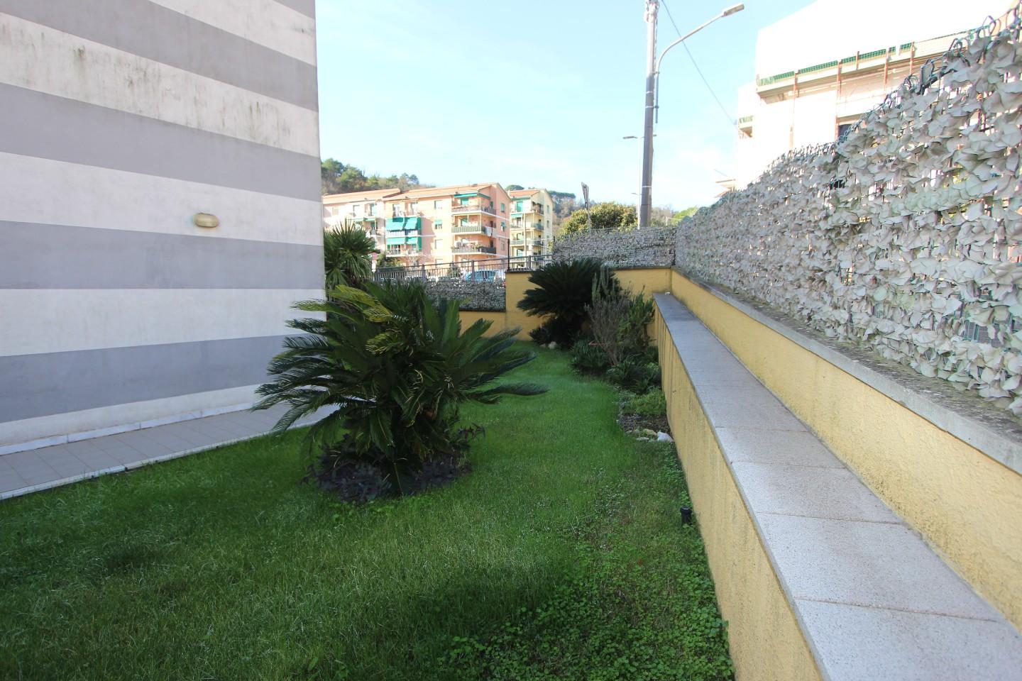 Appartamento con giardino, La Spezia valdellora