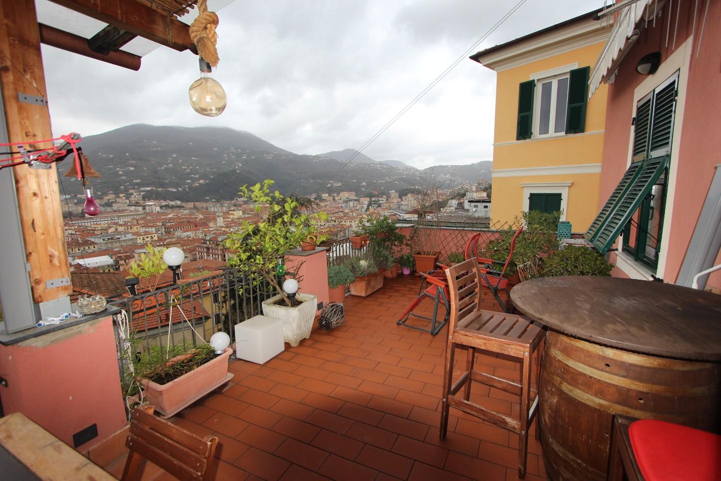 Appartamento con terrazzi a La Spezia