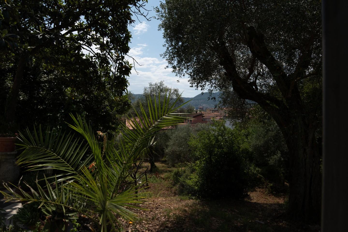 Villa Trifamiliari con giardino, La Spezia la pieve di san venerio