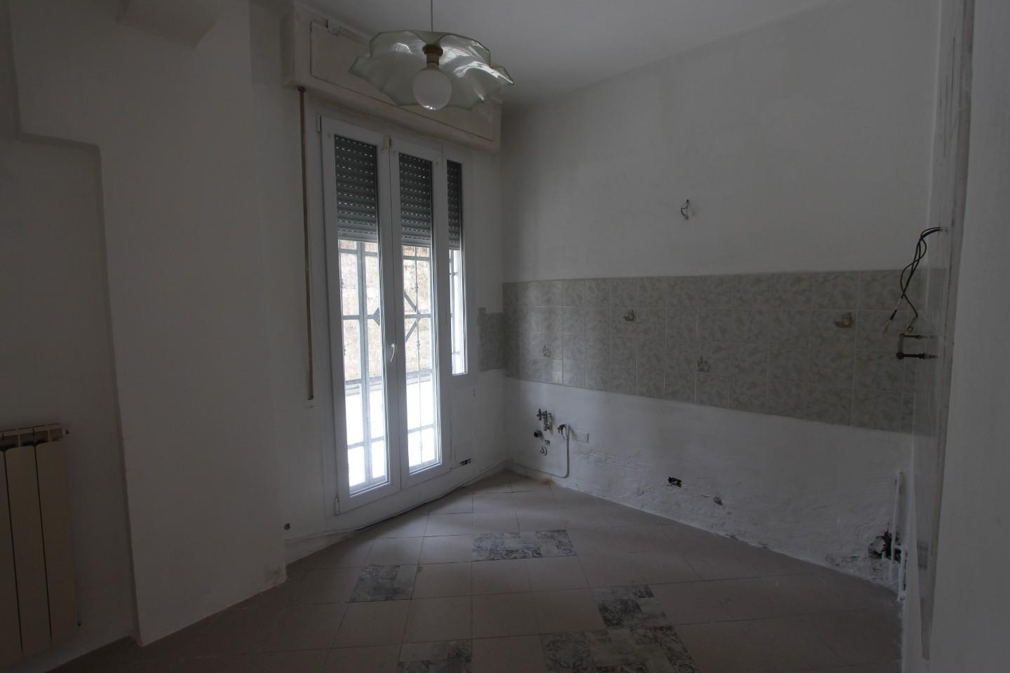 Quadrilocale con terrazzo a La Spezia