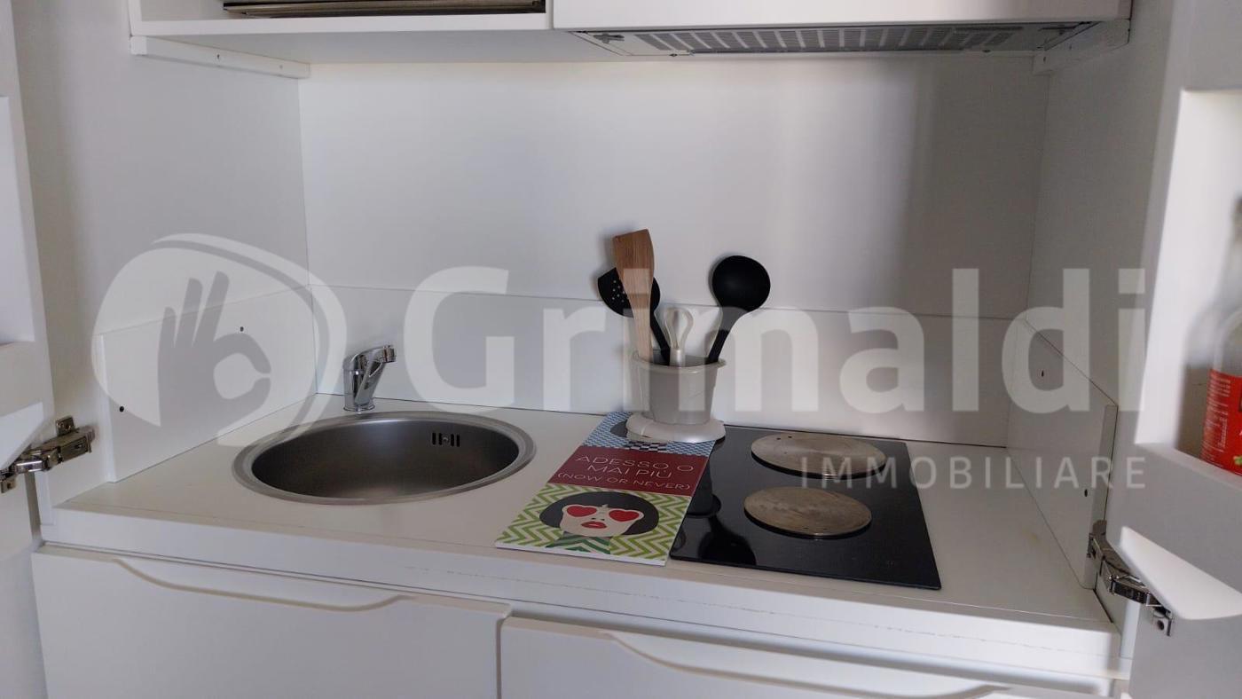 Monolocale arredato in affitto a Civitavecchia