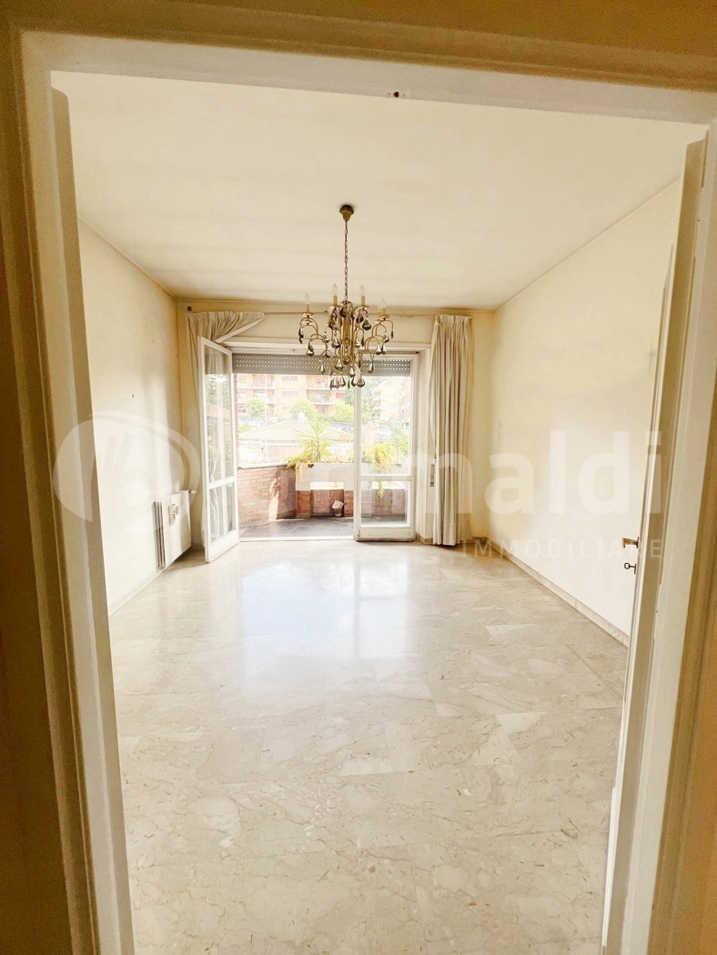 Bilocale da ristrutturare a Roma