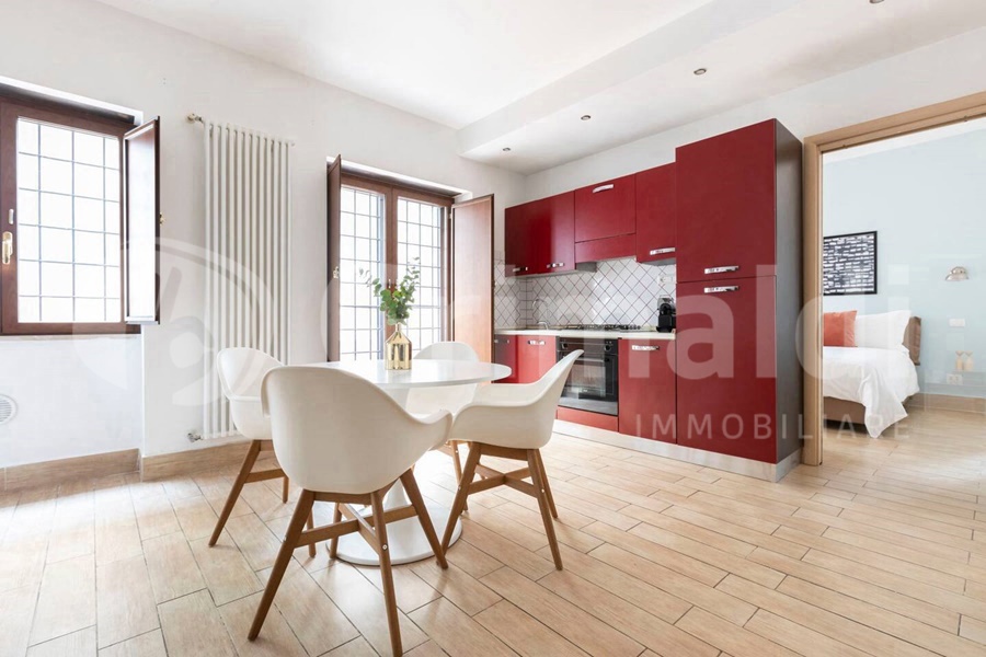 Bilocale arredato in affitto a Roma