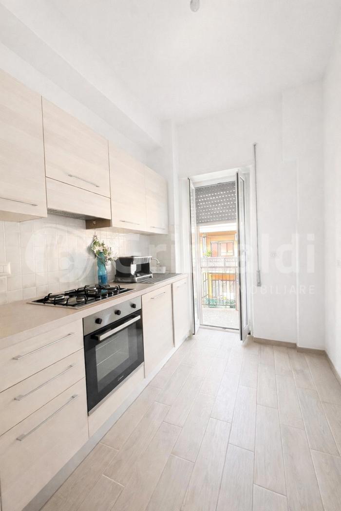 Bilocale arredato in affitto a Roma