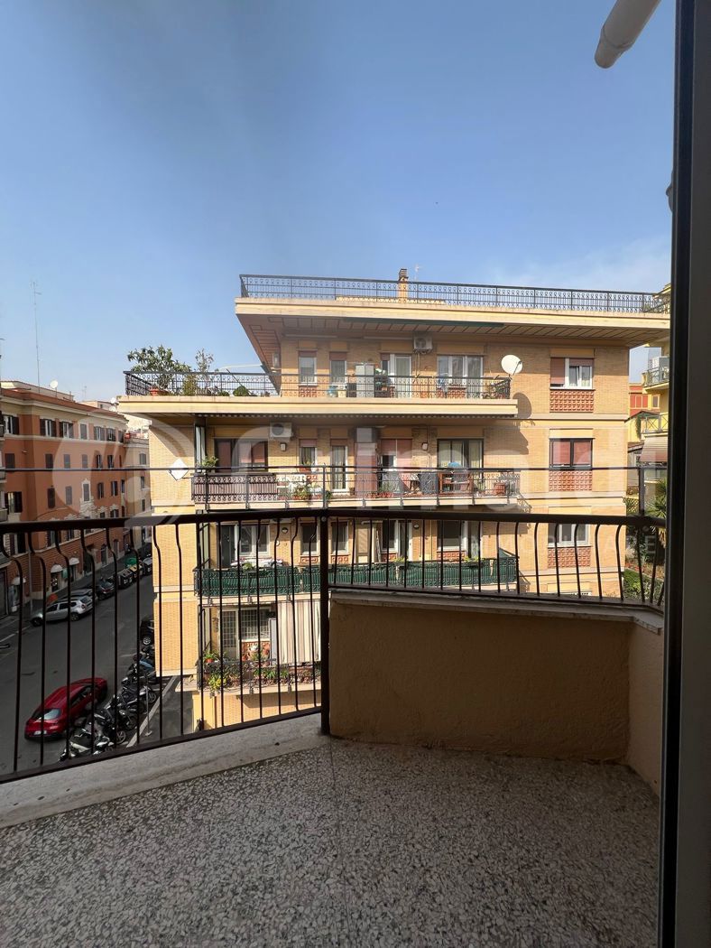 Bilocale arredato in affitto a Roma