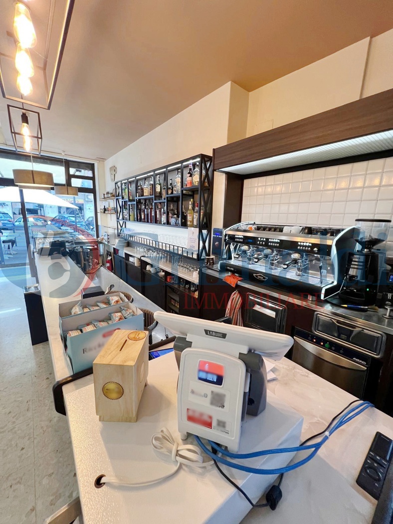 Attivit� commerciale Ristorante e pizzeria in vendita a Roma