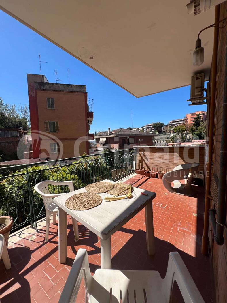 Trilocale arredato in affitto a Roma