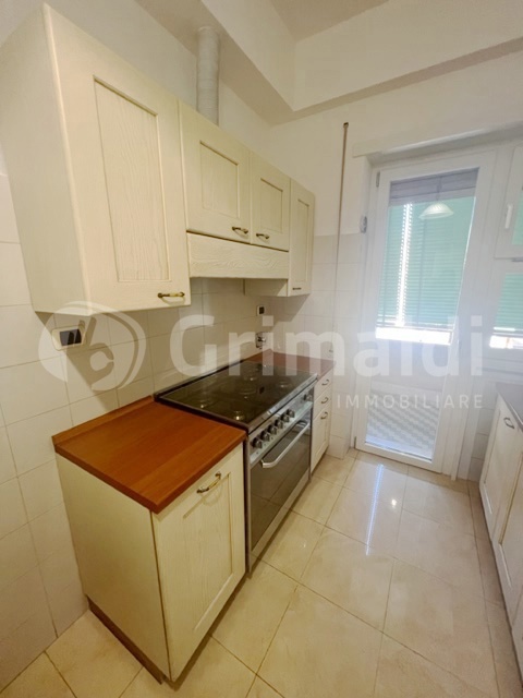 Monolocale arredato in affitto a Roma