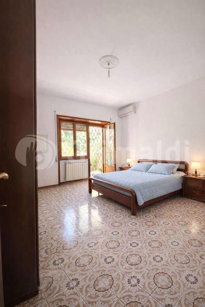 Trilocale arredato in affitto a Roma