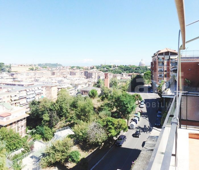 Attico in affitto a Roma