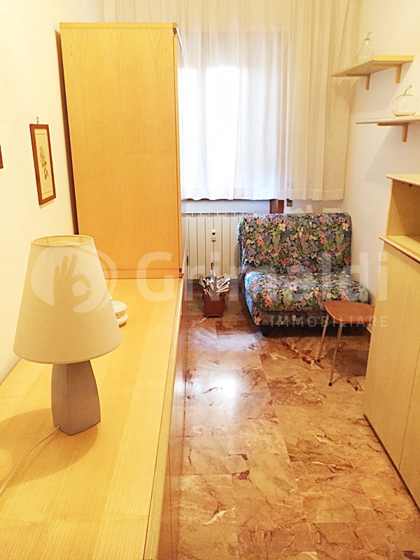 Bilocale arredato in affitto a Roma