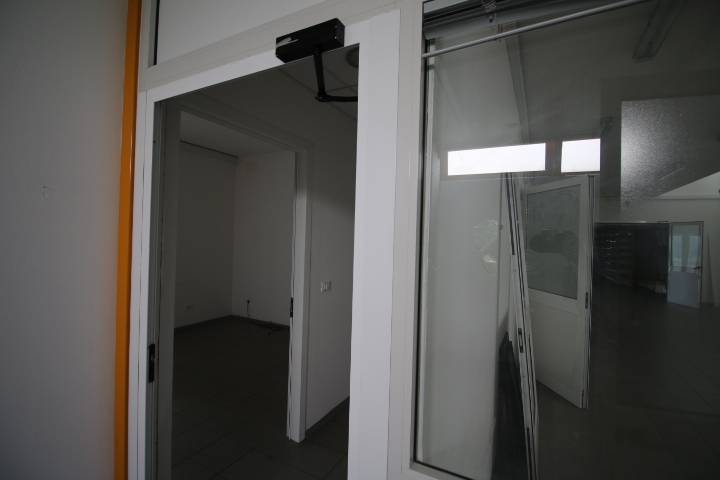 Locale commerciale in vendita a Gorizia