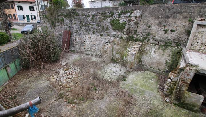 Rustico in vendita a Savogna d'Isonzo, Rupa
