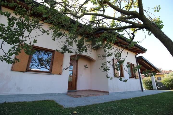 Villa in vendita a Villesse