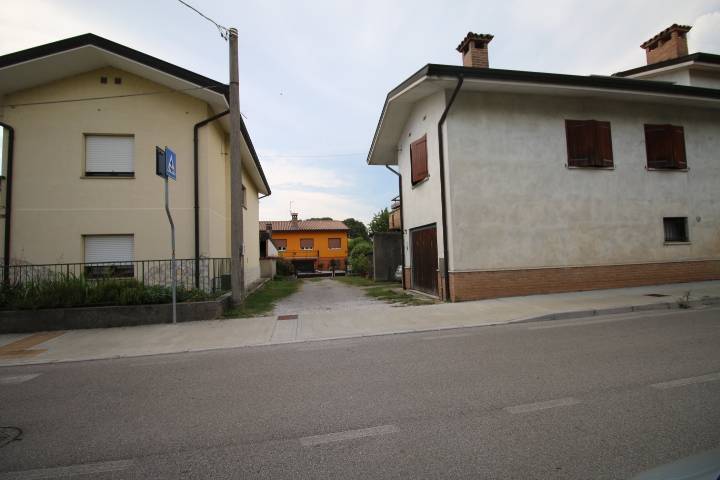Casa accostata in vendita a Savogna d'Isonzo