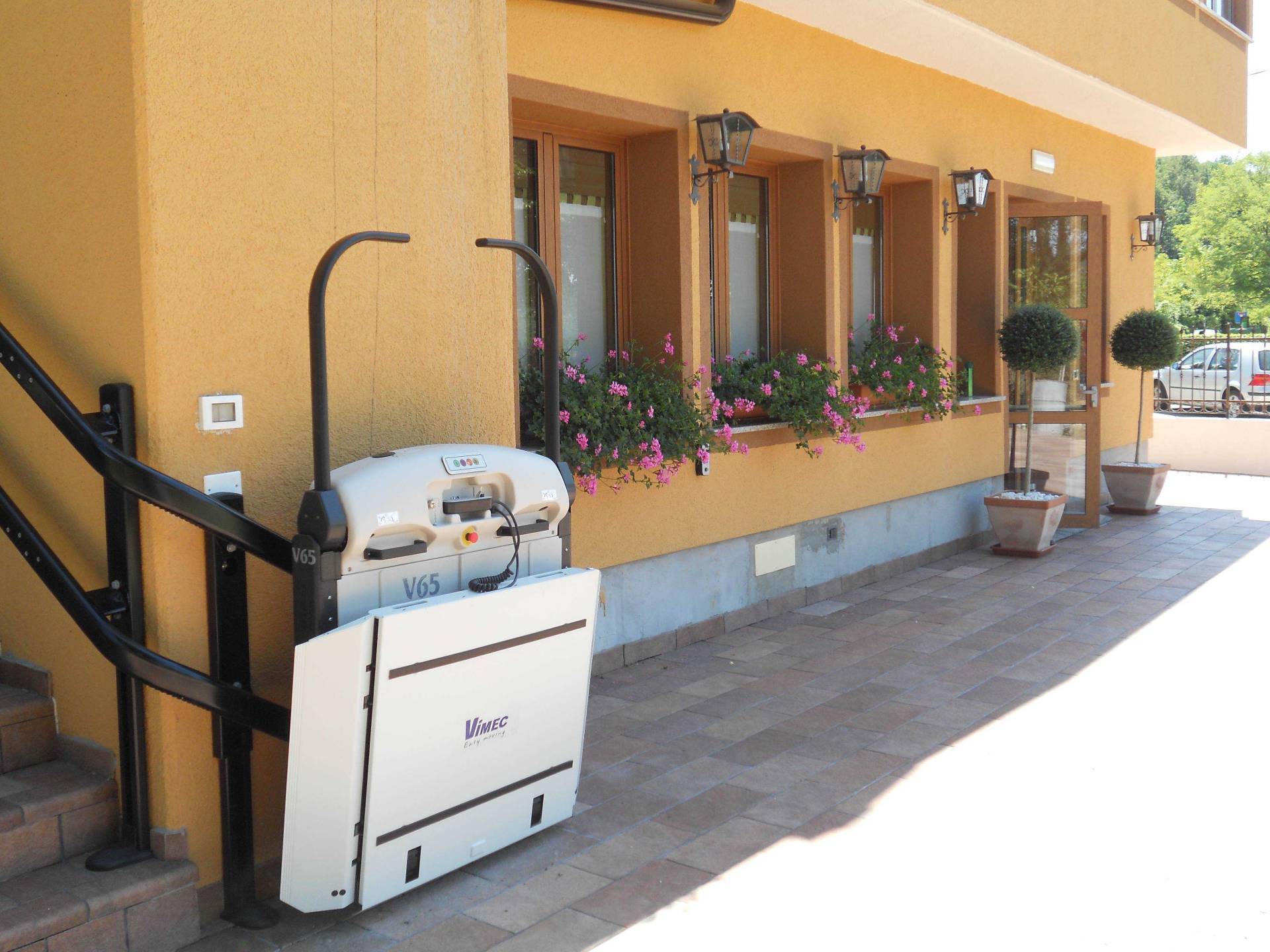 Immobile ricettivo in vendita a Dolegna del Collio, Lonzano