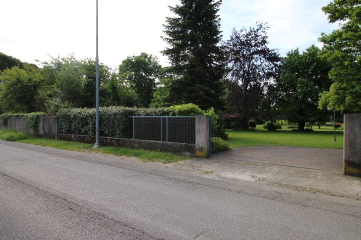 Terreno edificabile in vendita a Gorizia, Lucinico