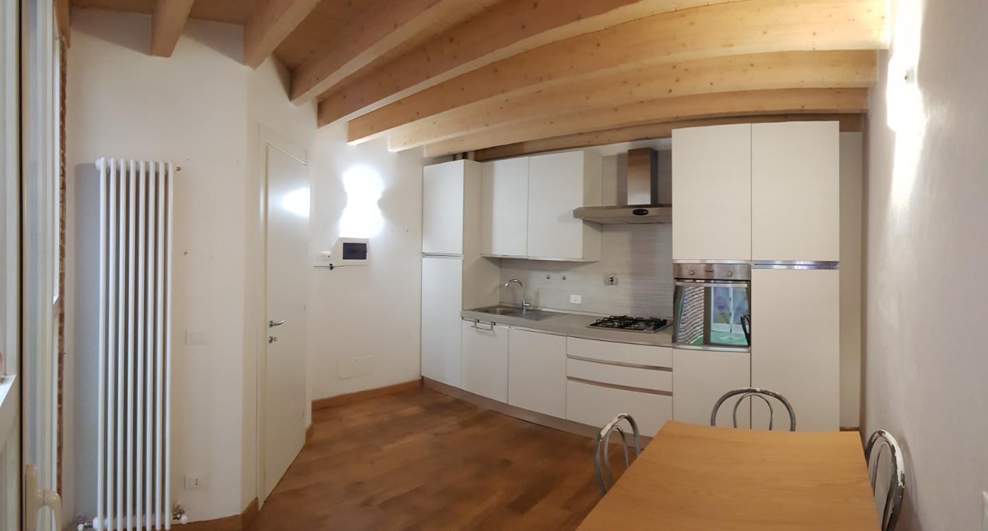 Casa indipendente arredata in affitto a Collesalvetti