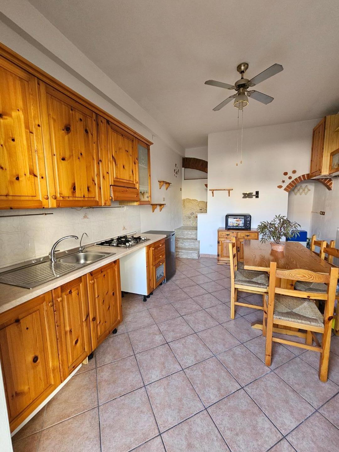 Casa indipendente arredata in affitto, Collesalvetti vicarello