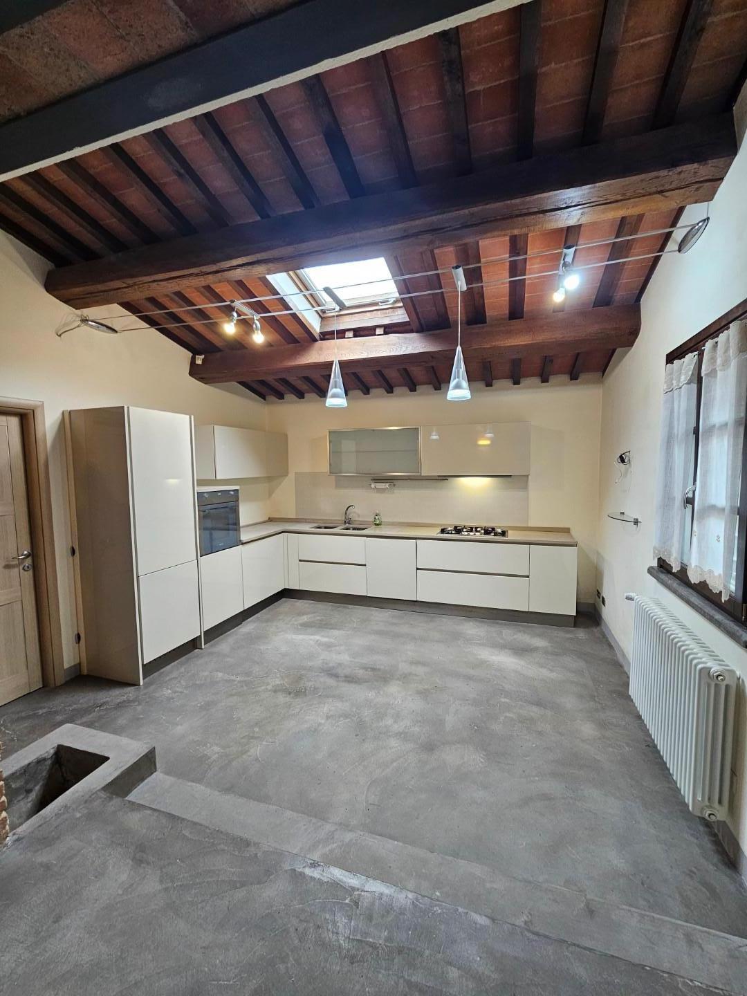 Casa indipendente in affitto a Collesalvetti