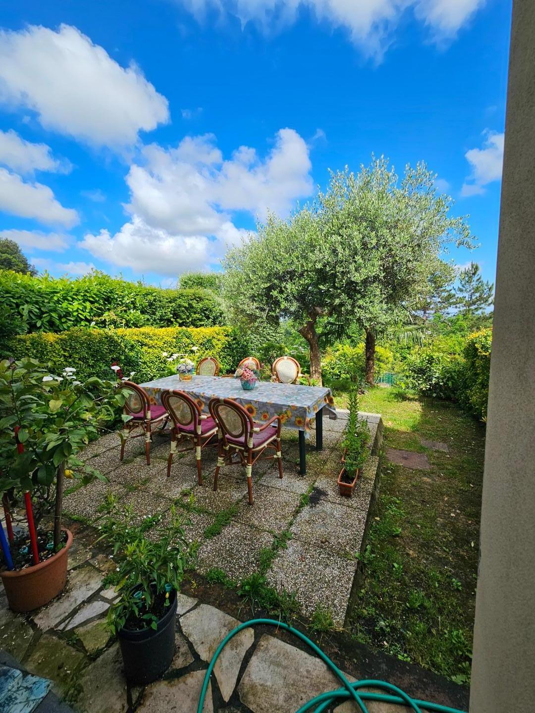 Appartamento con giardino a Fauglia